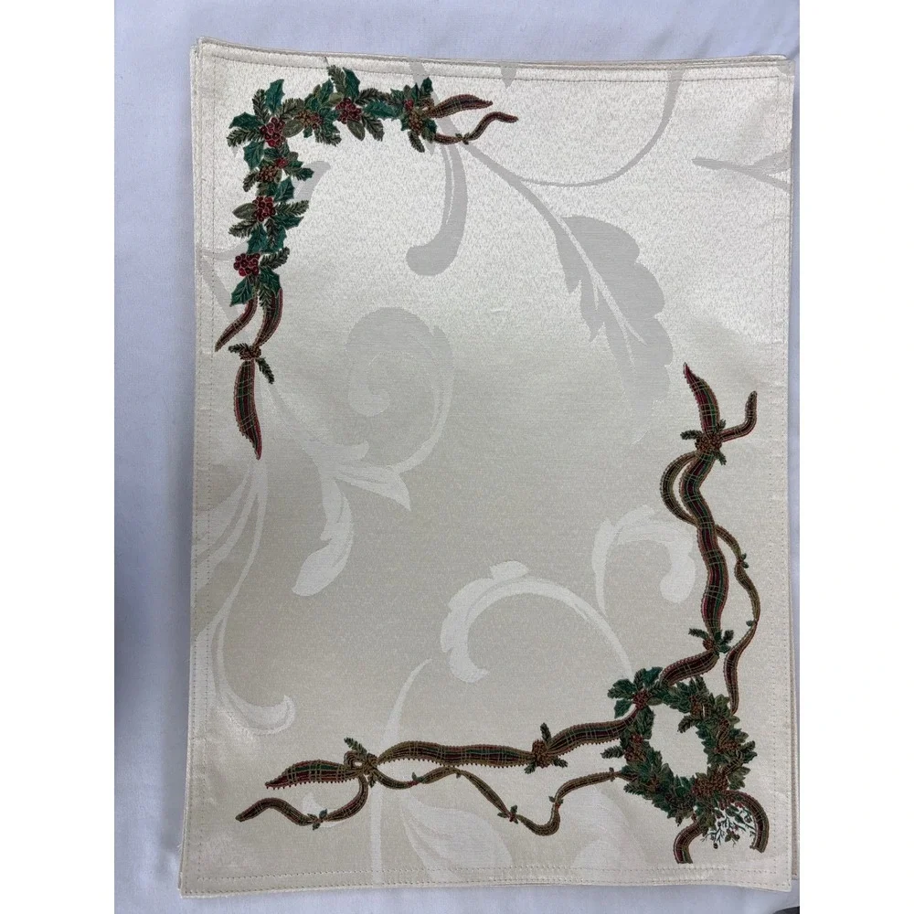 ST. NICHOLAS SQUARE PLACEMATS SET OF 6, 13x18, CHRISTMAS HOLLY BERRY DAMASK